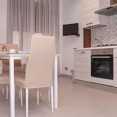 Casa Sofi Apartment เนเปิลส์ ภายนอก รูปภาพ