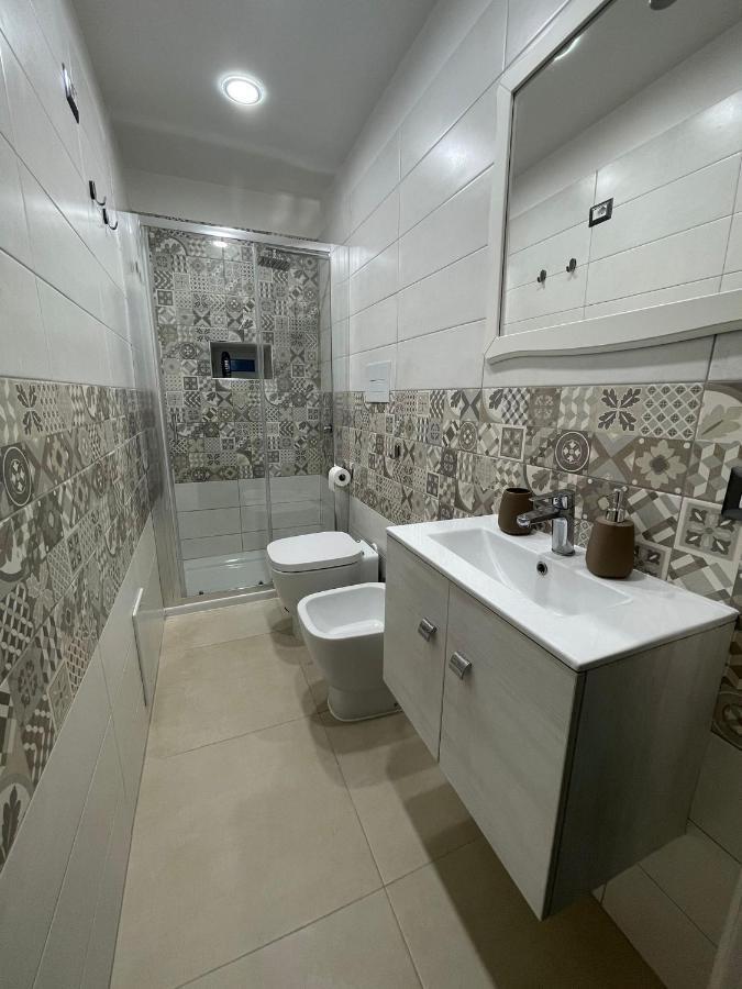 Casa Sofi Apartment เนเปิลส์ ภายนอก รูปภาพ